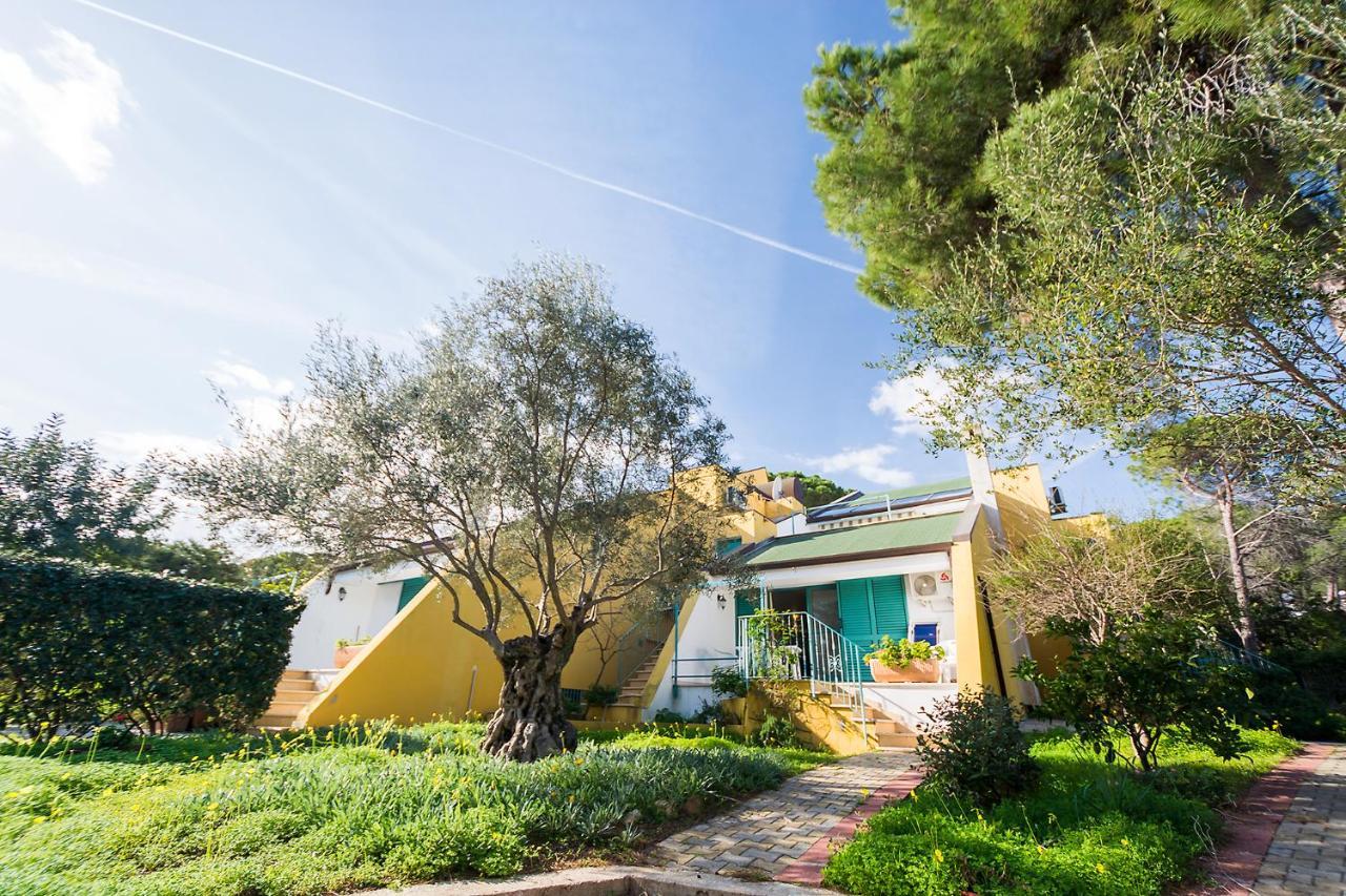 Hotiday Apartment Collection - Villa Alba Cala Liberotto Kültér fotó